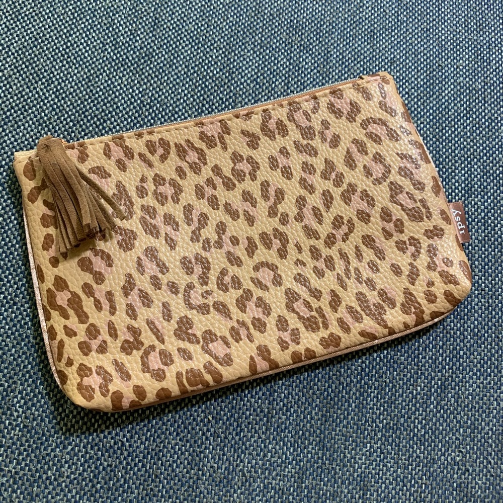 Cheetah print Ipsy bag *4/$20*